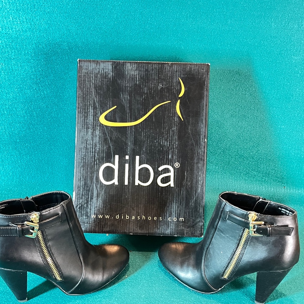 Diba Black Leather Ankle Booties with Gold Zipper